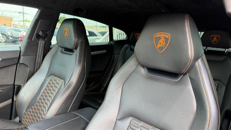 Used 2020 Lamborghini Urus AWD/4WD image 32