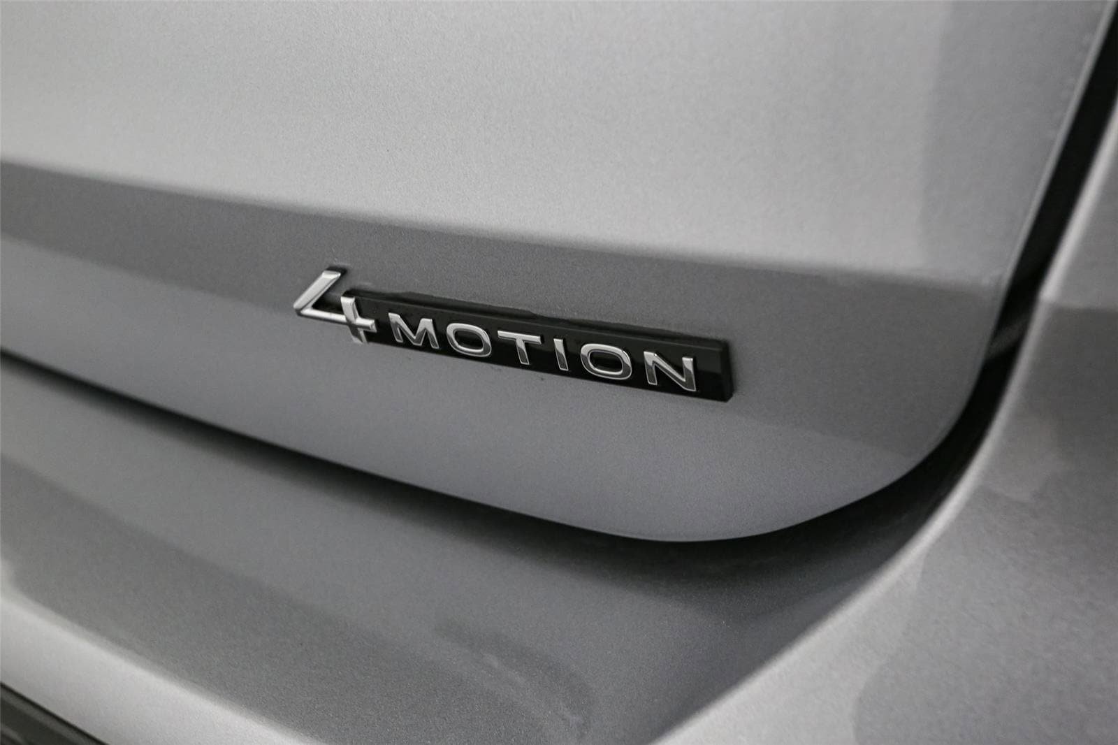 New 2025 Volkswagen Taos SE image 11