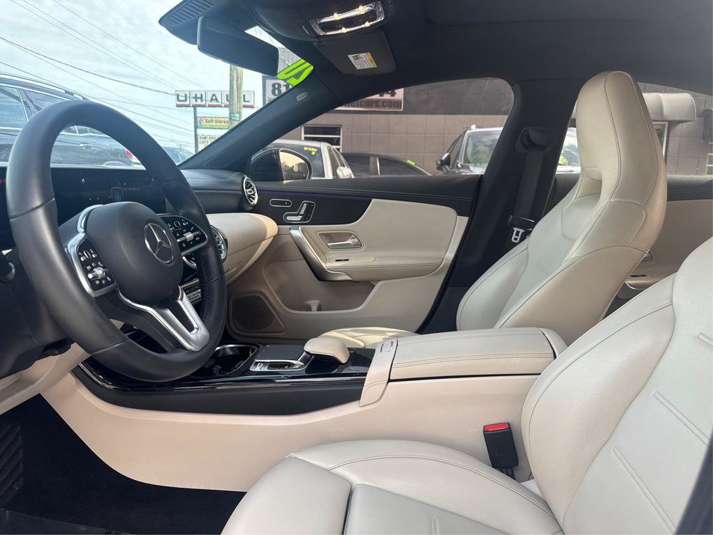 Used 2020 Mercedes-Benz CLA 250 image 9