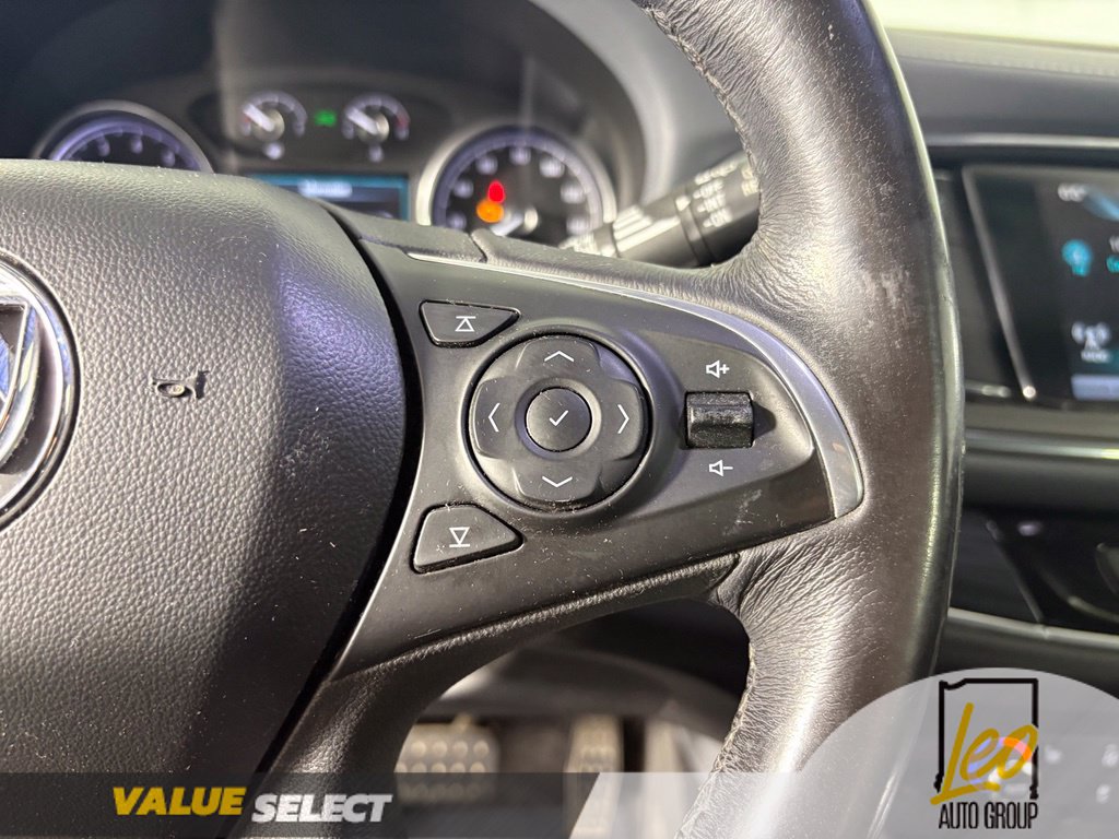 Used 2019 Buick Enclave Essence FWD image 9