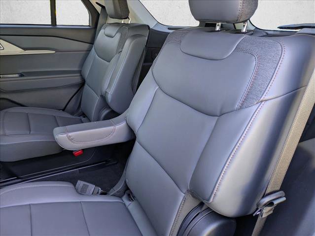 New 2026 Ford Explorer Active w/ Active Comfort Package AWD/4WD image 16