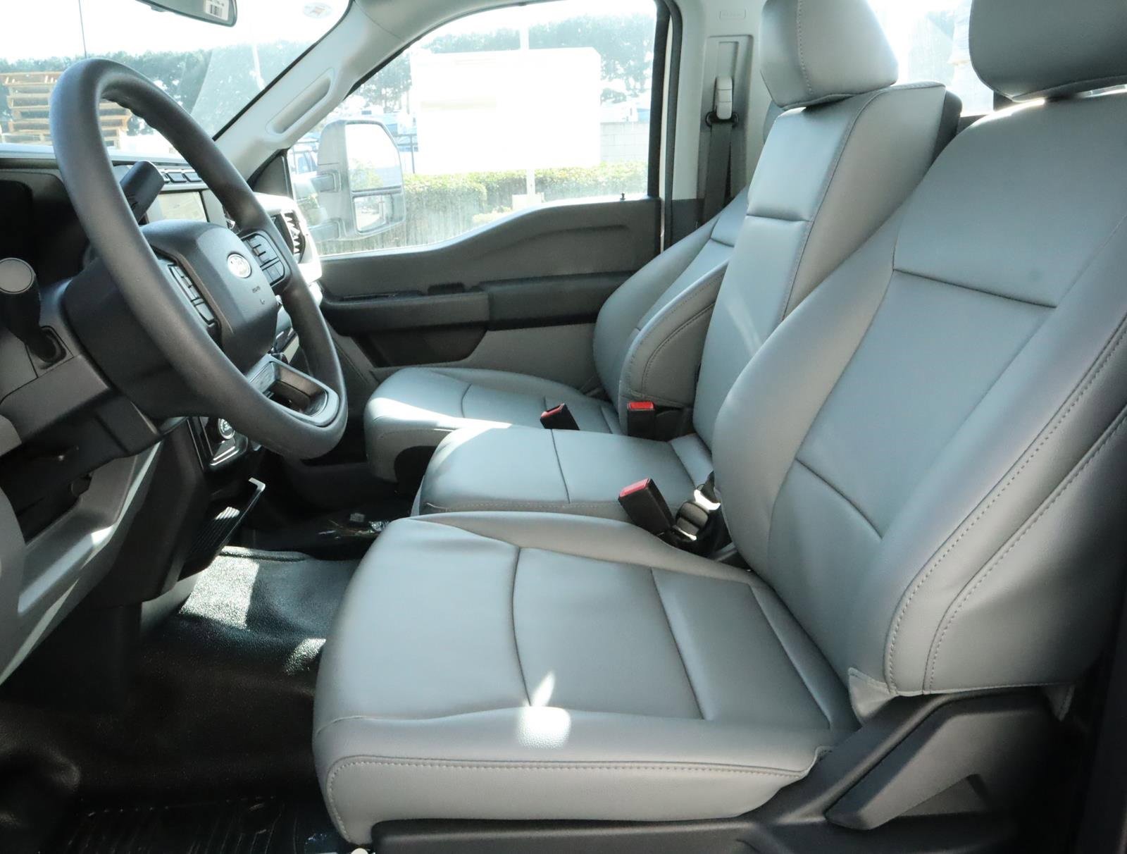 Used 2024 Ford F350 XL w/ XL Chrome Package image 19