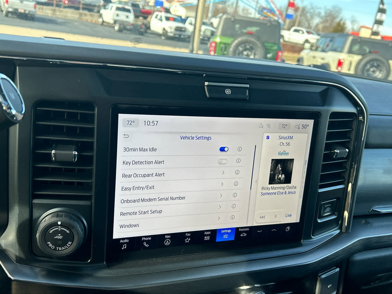 New 2026 Ford F250 Lariat w/ Black Appearance Package image 46