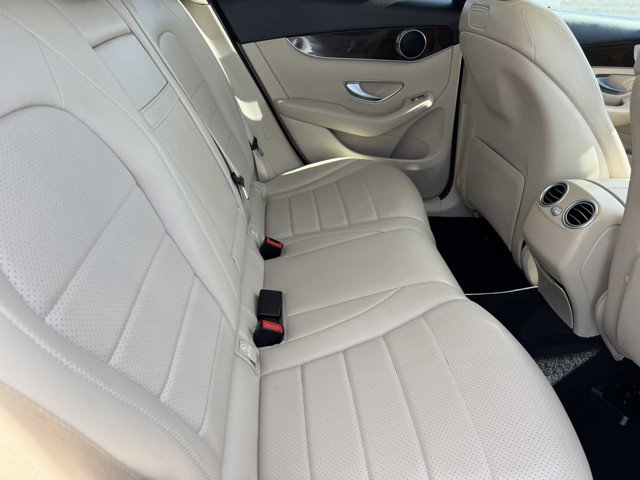 Used 2019 Mercedes-Benz GLC 300 image 11