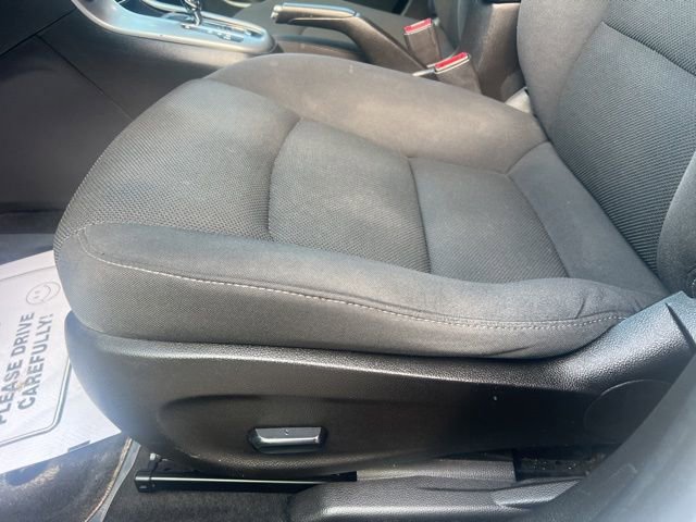 Used 2016 Chevrolet Cruze LT image 19