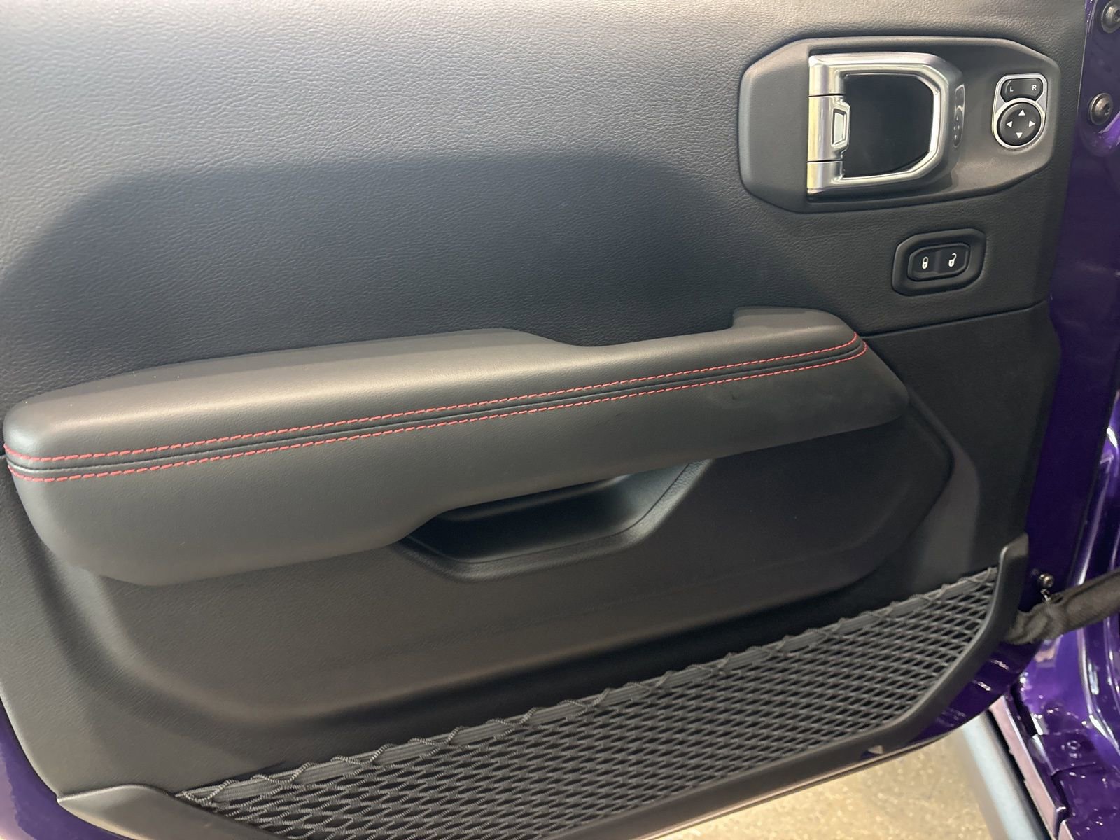 New 2026 Jeep Wrangler Unlimited Rubicon image 9