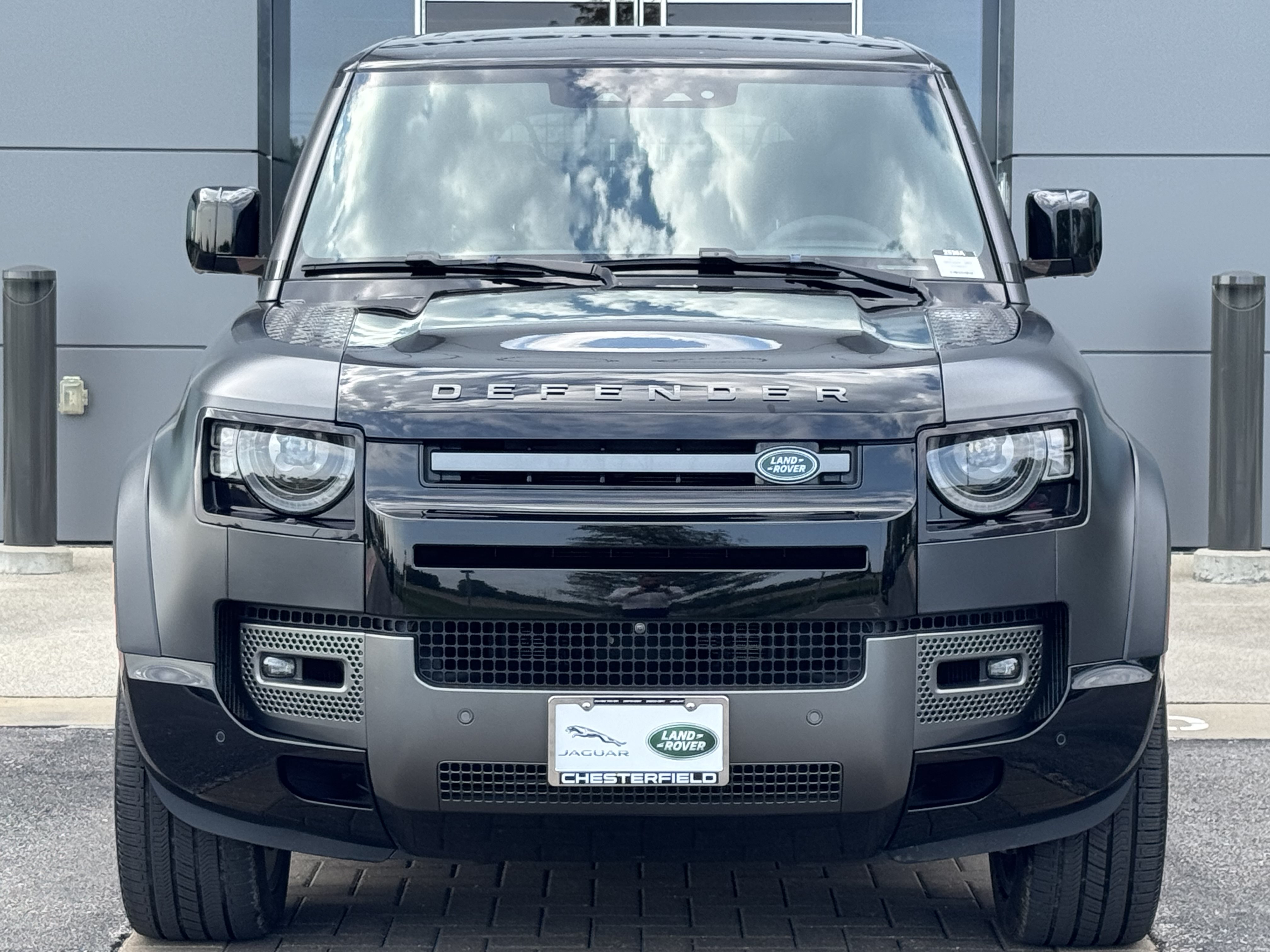 Certified 2023 Land Rover Defender 110 Carpathian Edition AWD/4WD image 8