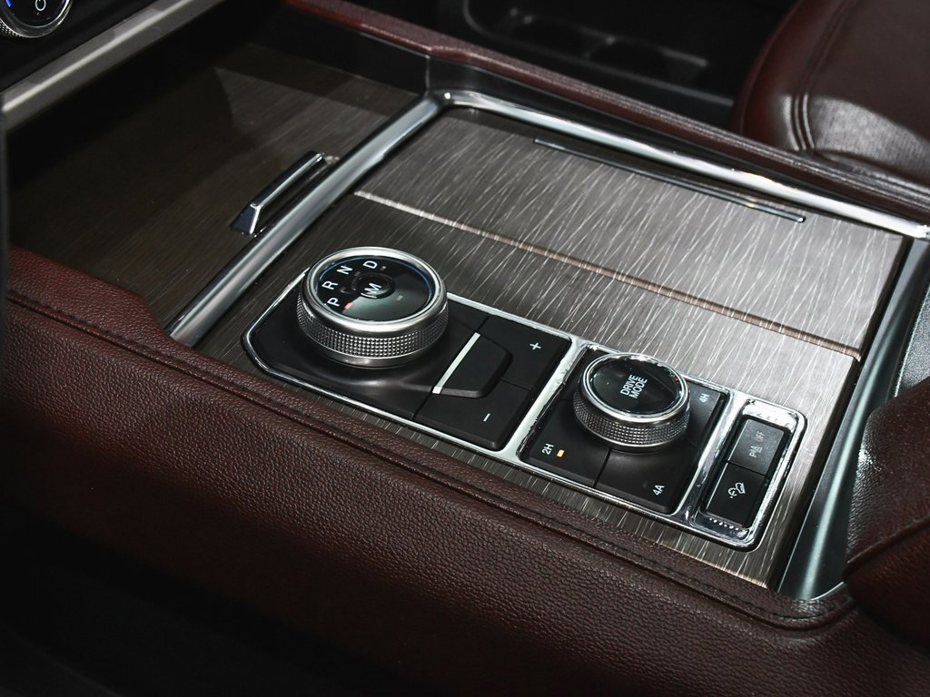 Used 2023 Ford Expedition Limited image 44