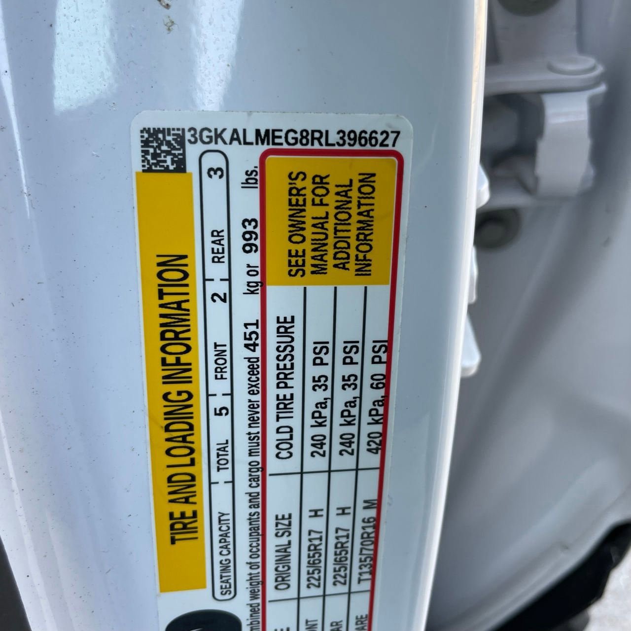 Used 2024 GMC Terrain SLE w/ Driver Convenience Package FWD image 28