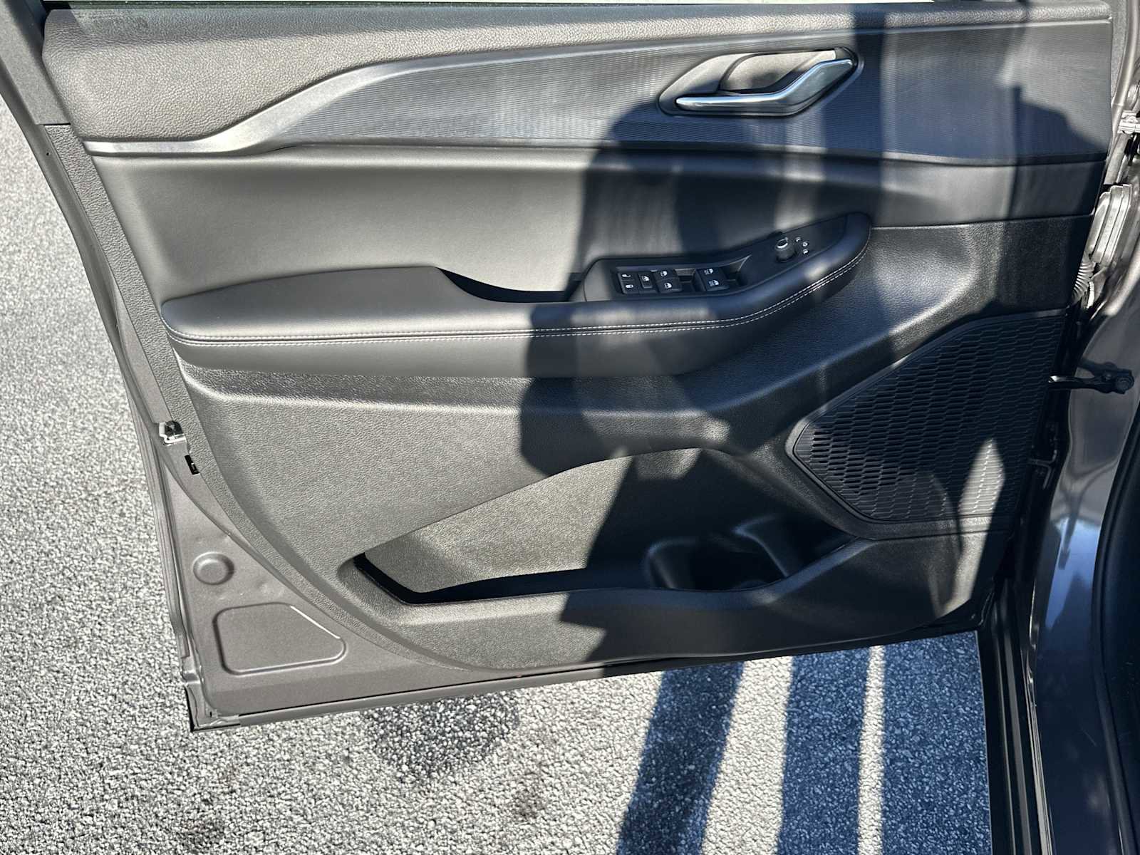 New 2025 Jeep Grand Cherokee Laredo X w/ Trailer Tow Package image 10