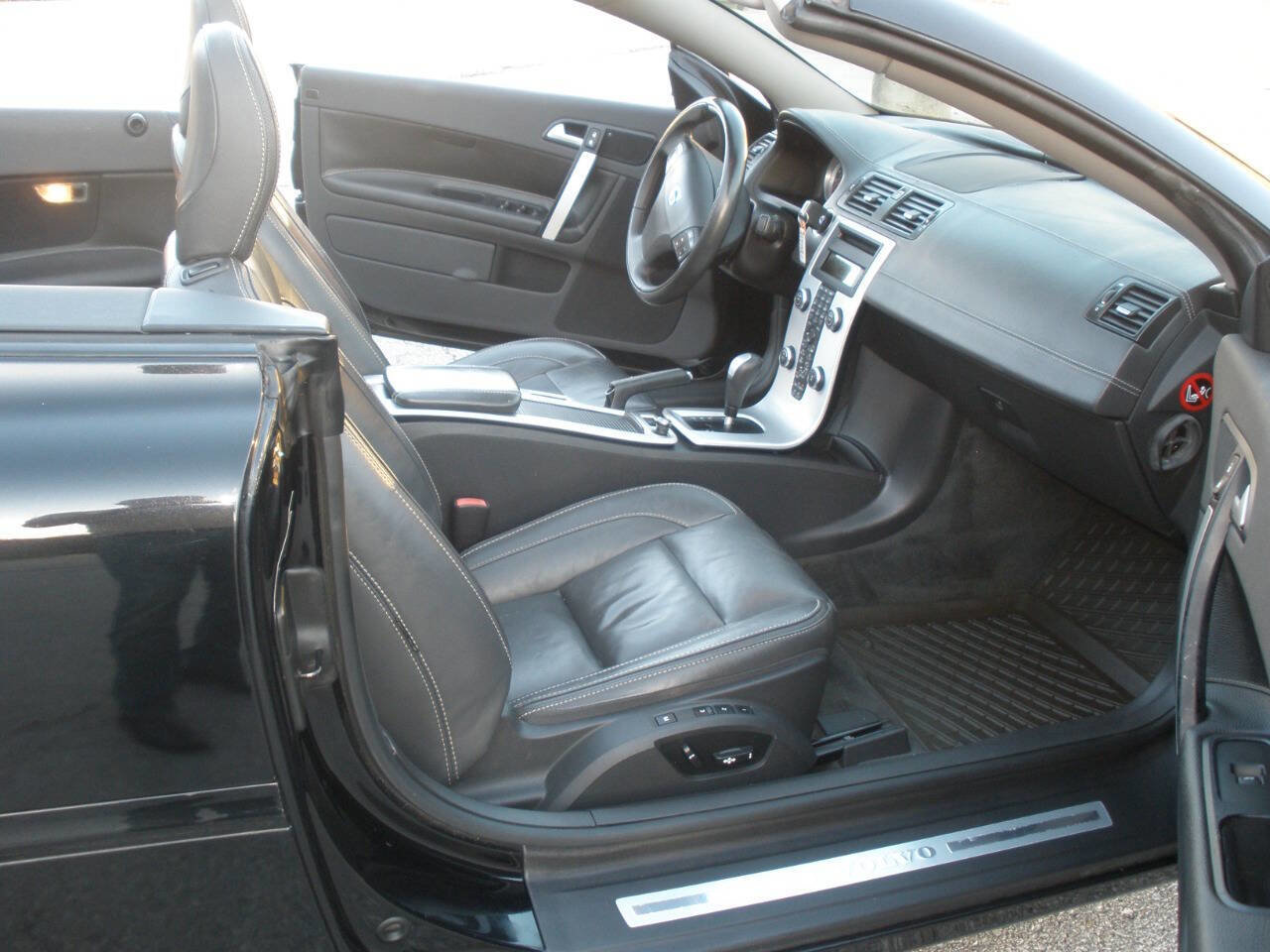 Used 2012 Volvo C70 T5 image 23