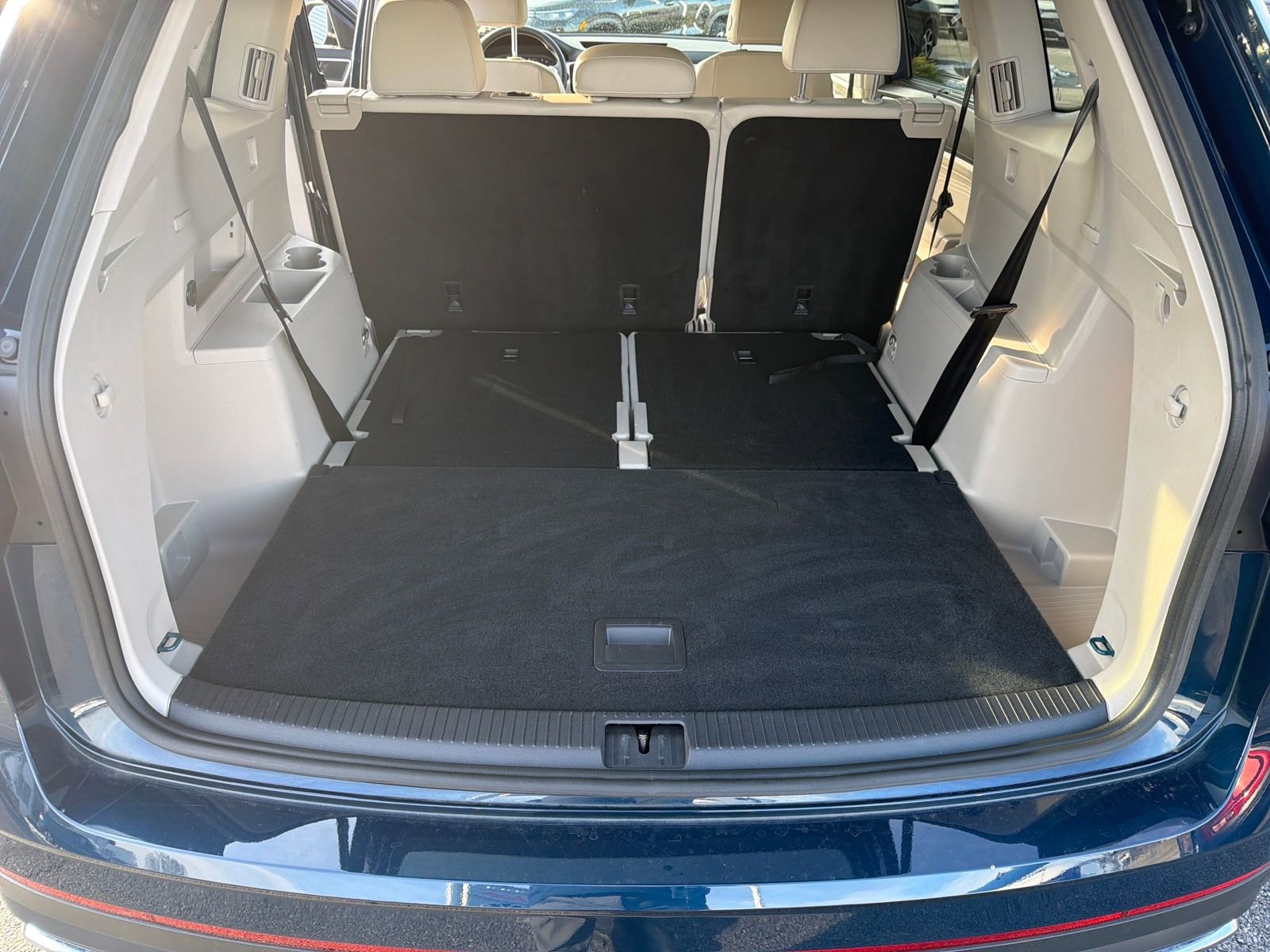 Used 2022 Volkswagen Atlas SE w/ Black Wheel Package image 27