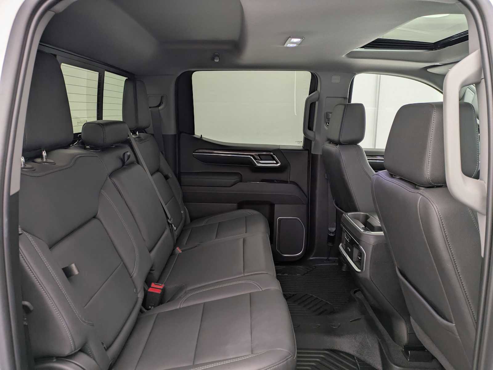 Used 2023 Chevrolet Silverado 1500 LTZ w/ LTZ Premium Package AWD/4WD image 22