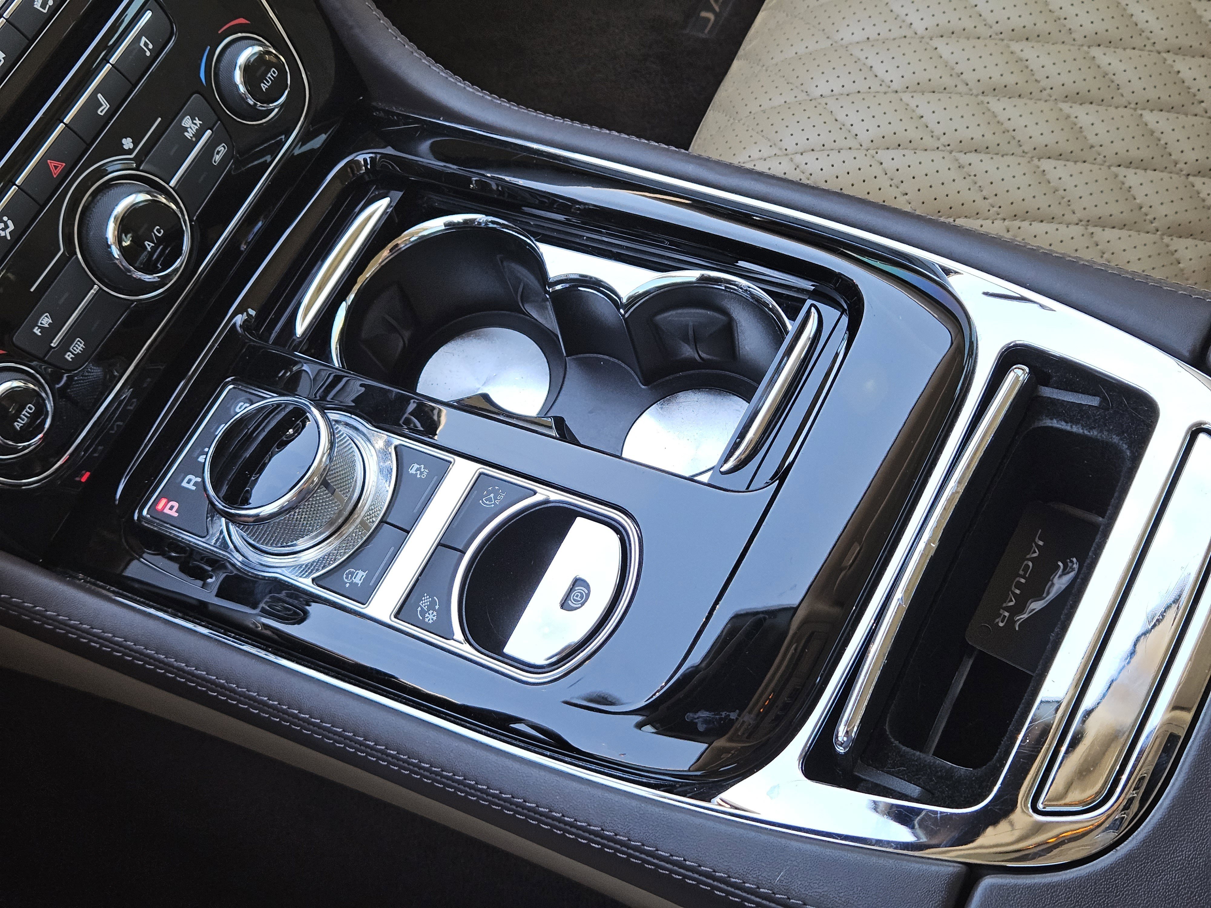 Used 2019 Jaguar XJ L Portfolio AWD/4WD image 19