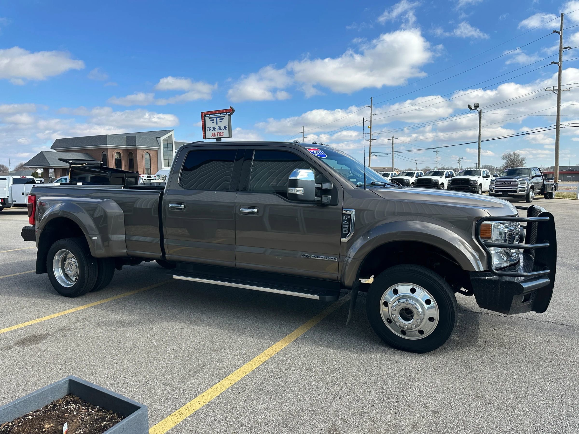 Used 2022 Ford F450 XLT w/ XLT Premium Package image 10