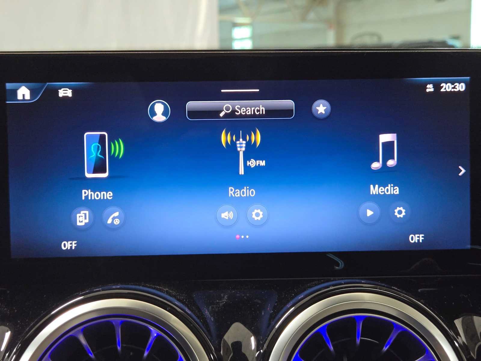 New 2026 Mercedes-Benz GLB 250 4MATIC image 27