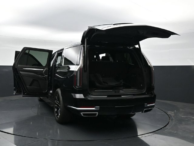 Used 2025 Cadillac Escalade Premium Luxury w/ Touring Package AWD/4WD image 51