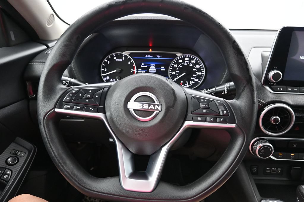 Used 2024 Nissan Sentra SV FWD image 13