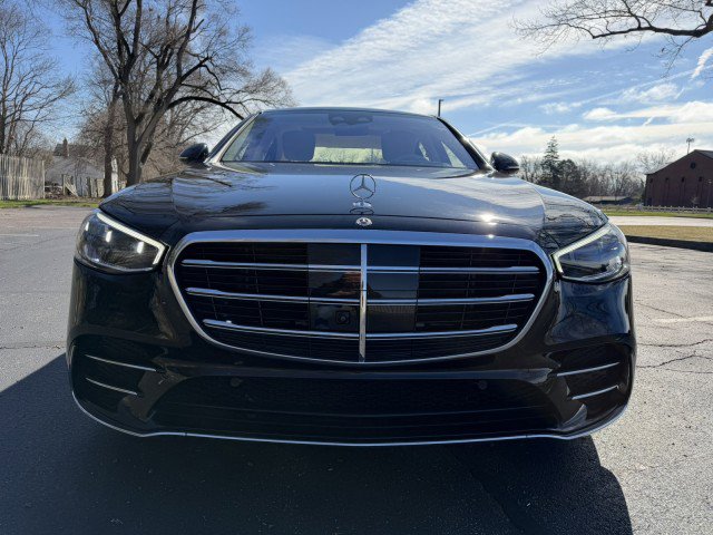 Used 2022 Mercedes-Benz S 500 4MATIC image 2