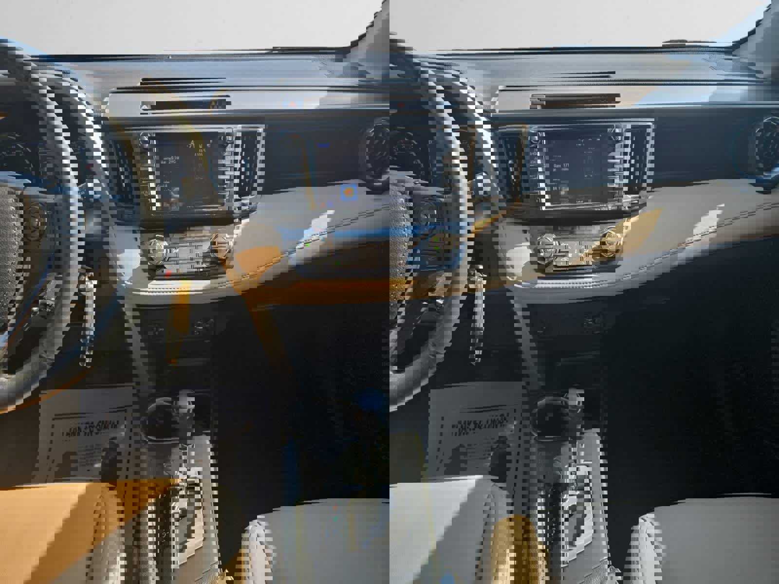 Used 2017 Toyota RAV4 XLE image 11