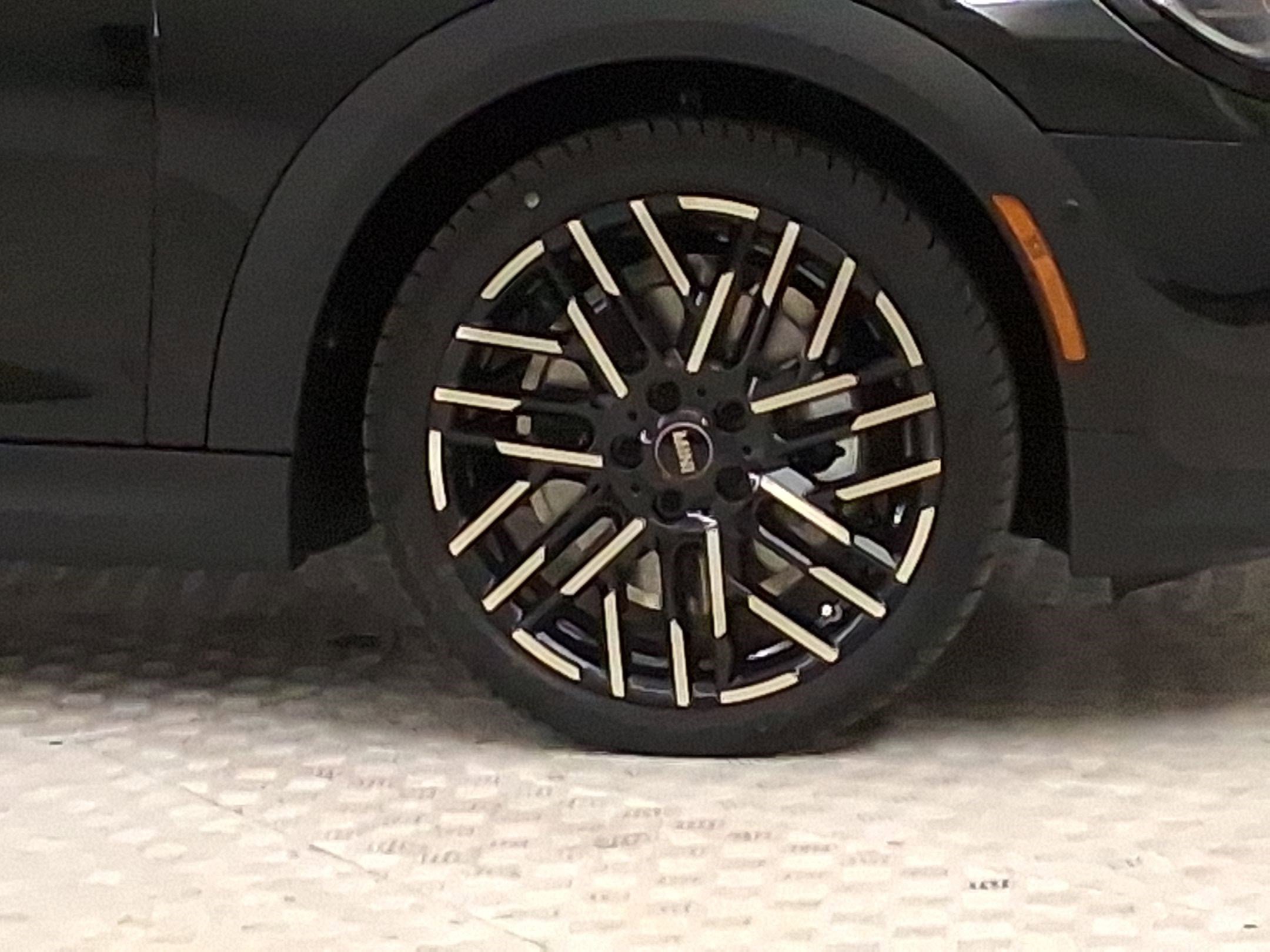 New 2026 MINI Cooper 2-Door Hardtop image 9