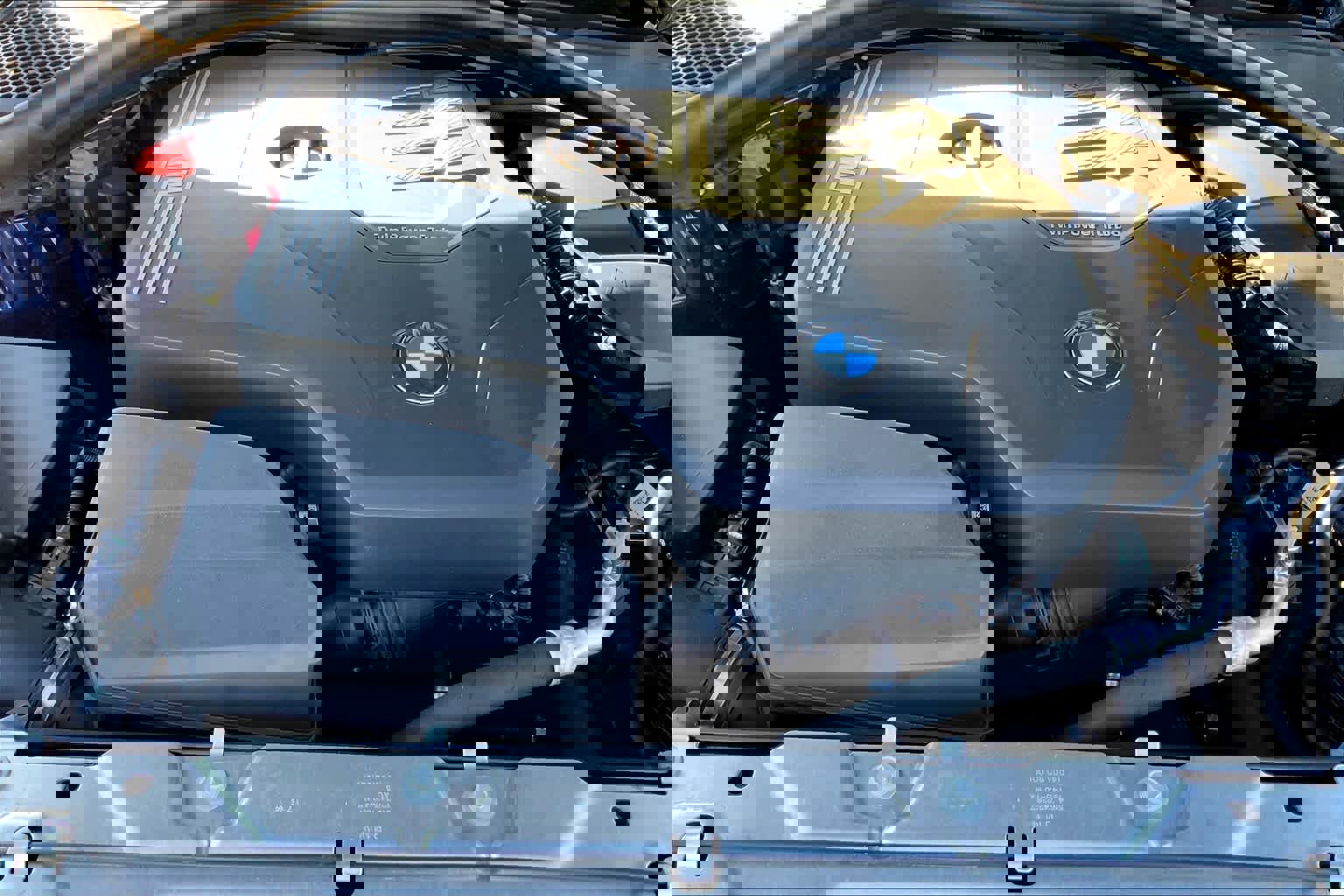 New 2024 BMW 330i Sedan w/ Convenience Package image 16