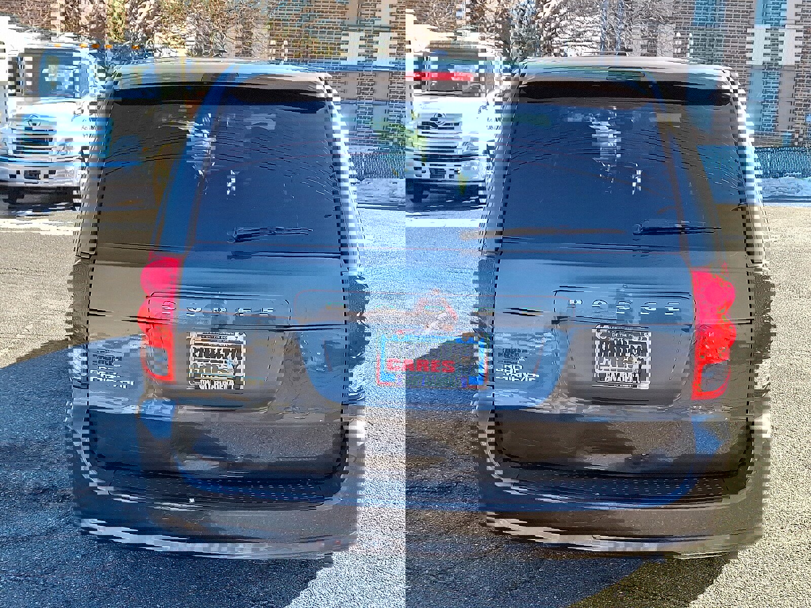 Used 2015 Dodge Grand Caravan SE w/ Quick Order Package 29E SE image 3