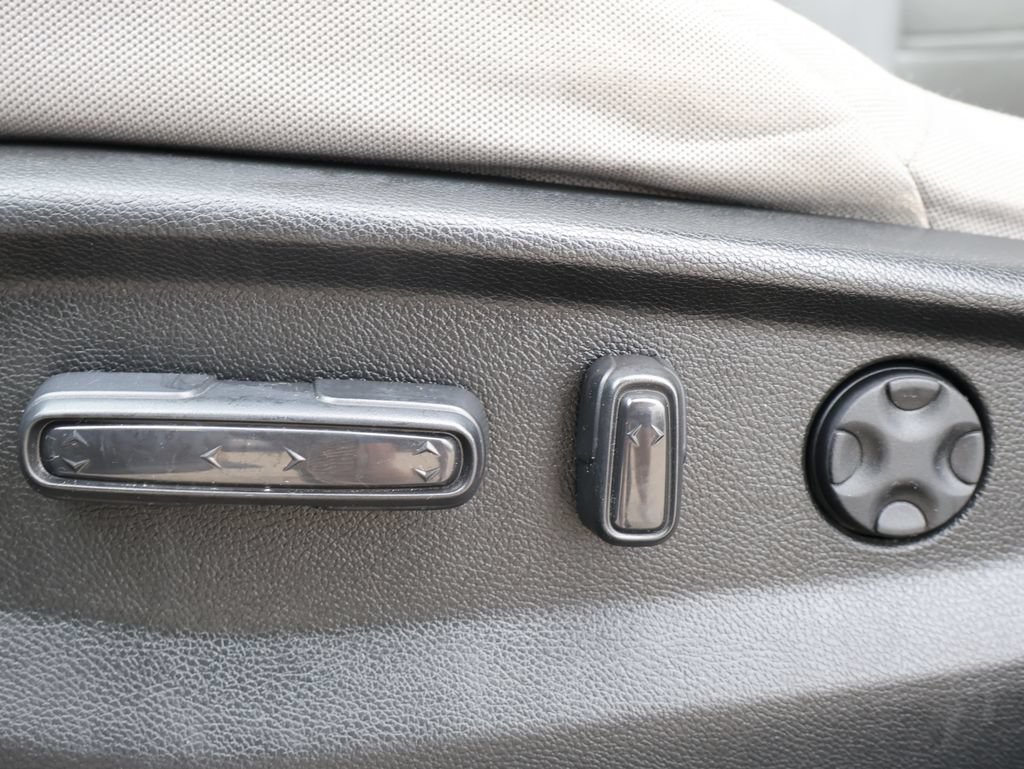 Used 2018 Honda CR-V EX image 12