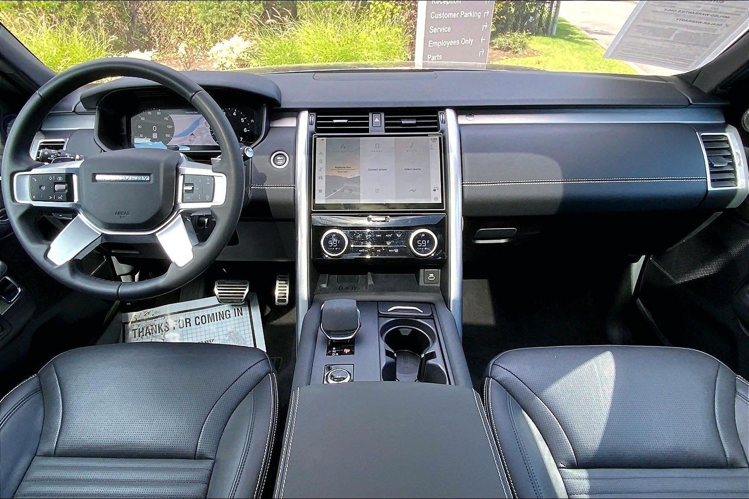 Certified 2025 Land Rover Discovery Dynamic SE AWD/4WD image 15