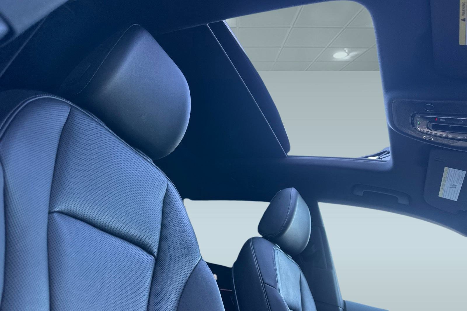 Used 2023 Audi Q8 Prestige w/ Prestige Package image 25