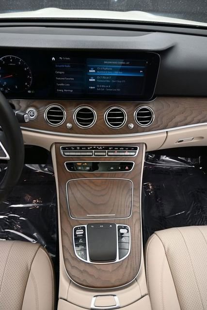Used 2023 Mercedes-Benz E 350 4MATIC Sedan image 16