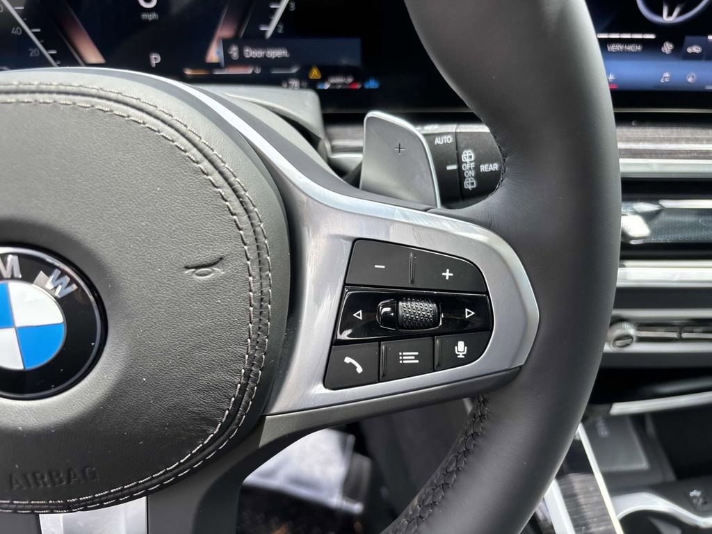 New 2026 BMW X7 xDrive40i w/ M Sport Package image 18