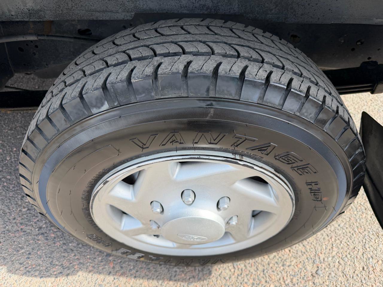 Used 2014 Ford E-150 and Econoline 150 w/ Power Group image 35