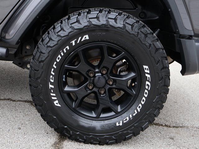 Used 2018 Jeep Wrangler Unlimited Sahara w/ Quick Order Package 24M Moab image 51