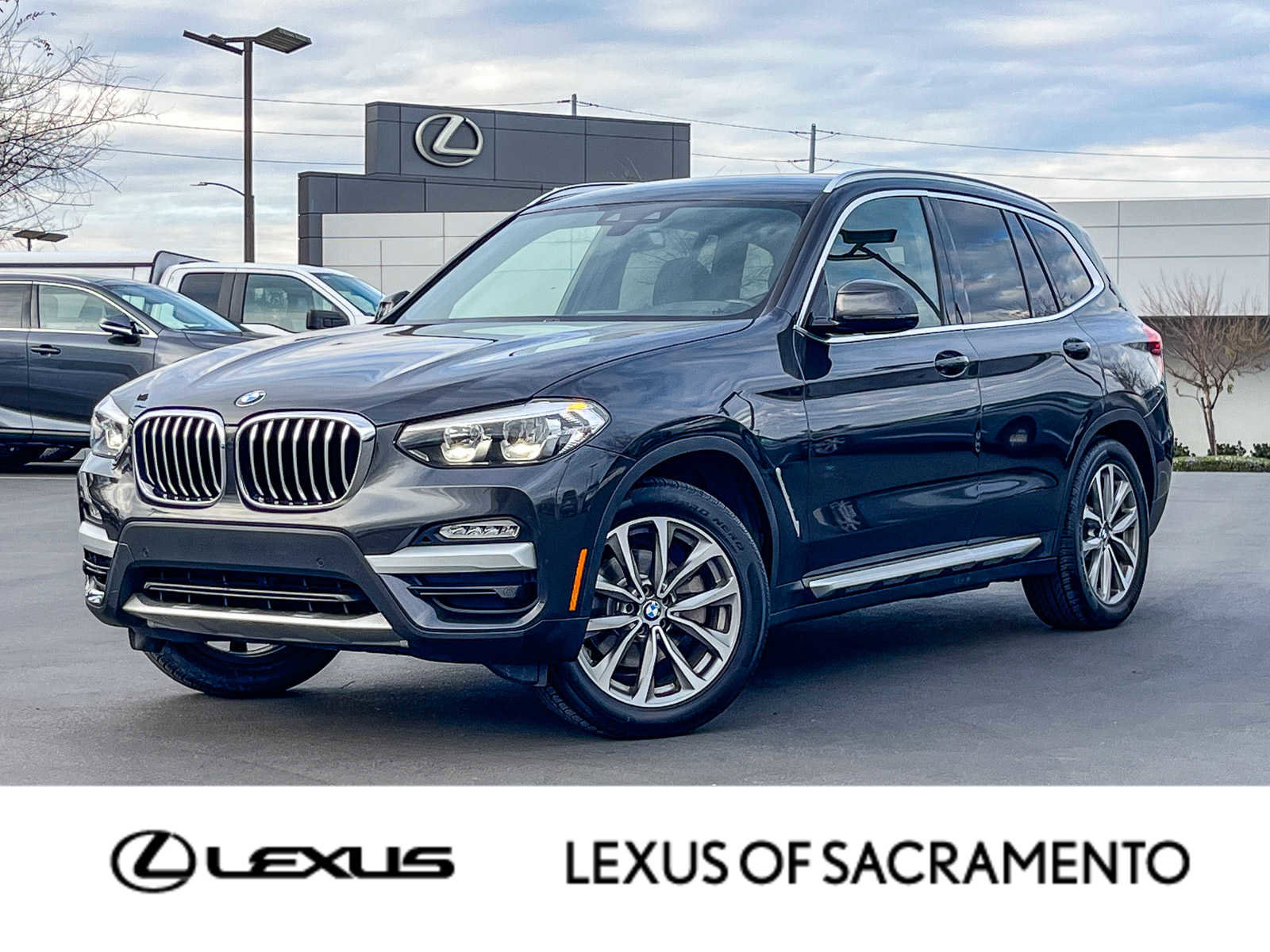 Used 2019 BMW X3 xDrive30i w/ Driving Assistance Package image 1