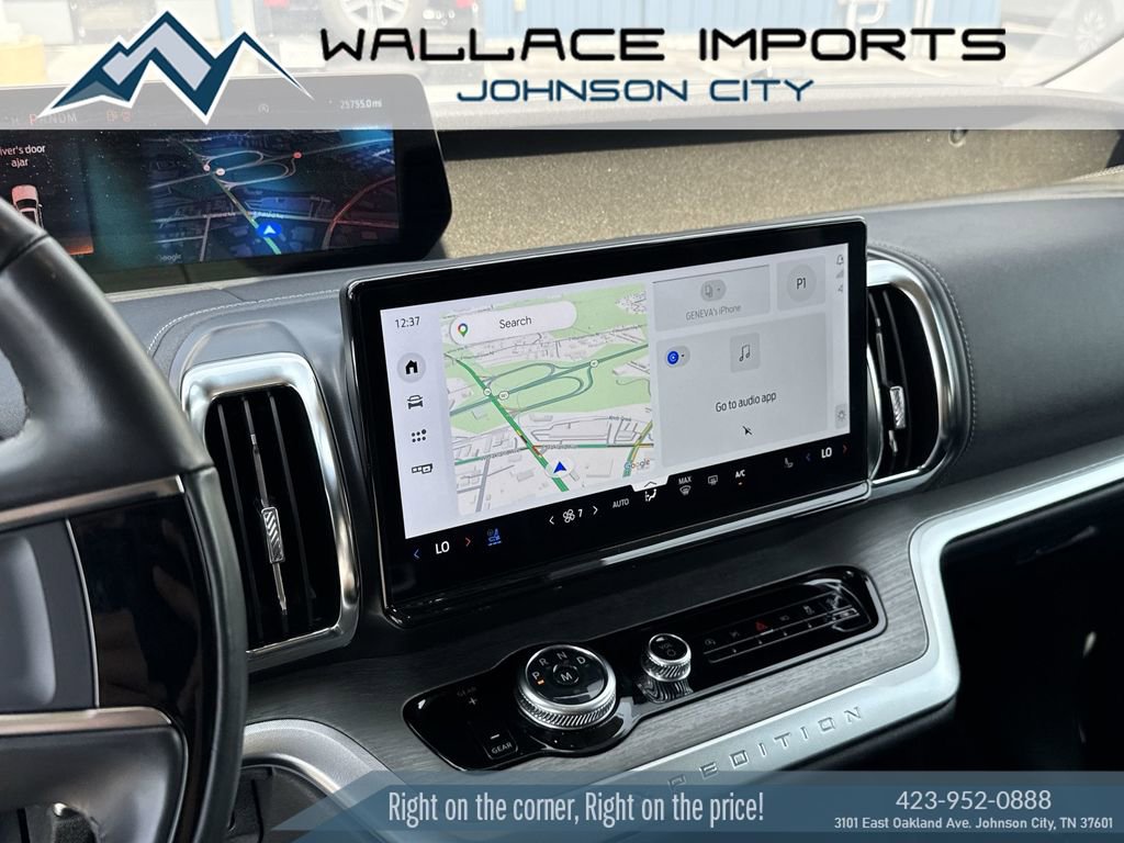 Used 2025 Ford Expedition Platinum AWD/4WD image 23