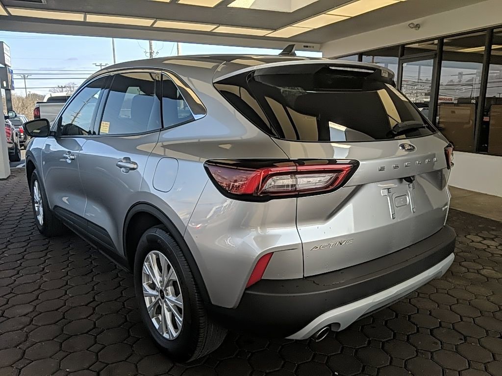 Certified 2024 Ford Escape Active AWD/4WD image 9
