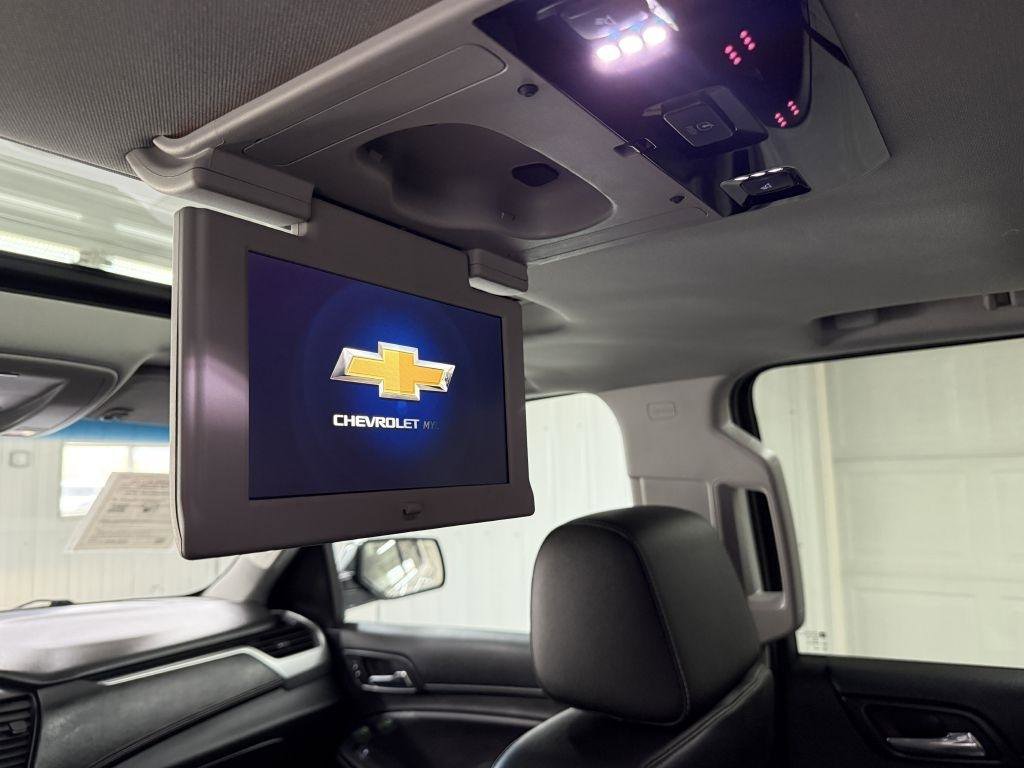 Used 2017 Chevrolet Suburban Premier image 27