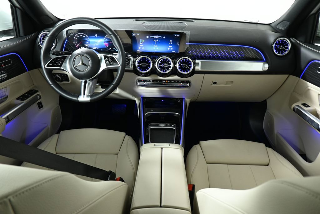 Certified 2026 Mercedes-Benz GLB 250 4MATIC image 4