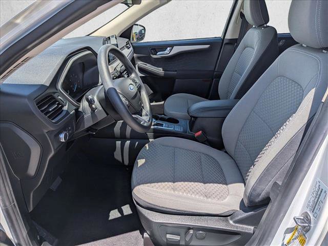 Used 2020 Ford Escape SE FWD image 16