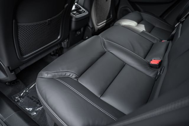 New 2026 Volvo XC60 B5 Ultra w/ Protection Package Premier image 36