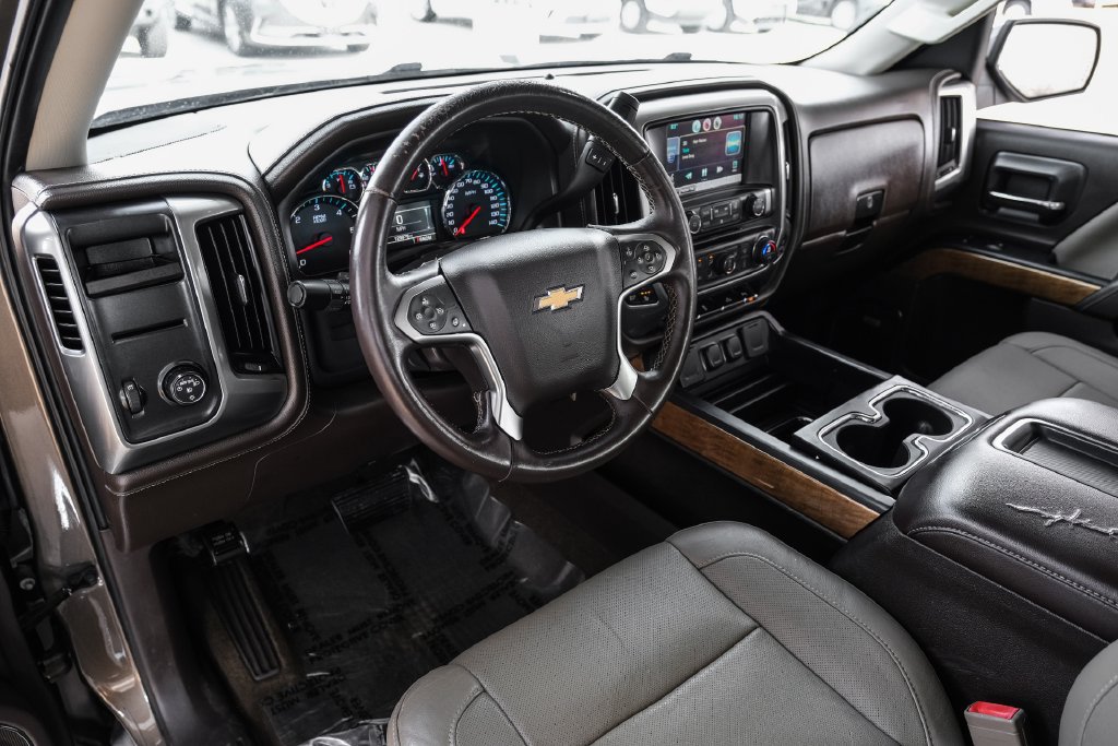 Used 2015 Chevrolet Silverado 1500 LTZ w/ LTZ Plus Package RWD image 2