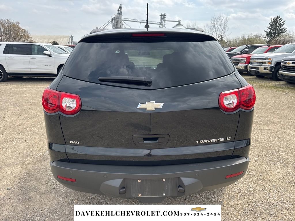 Used 2011 Chevrolet Traverse LT image 4