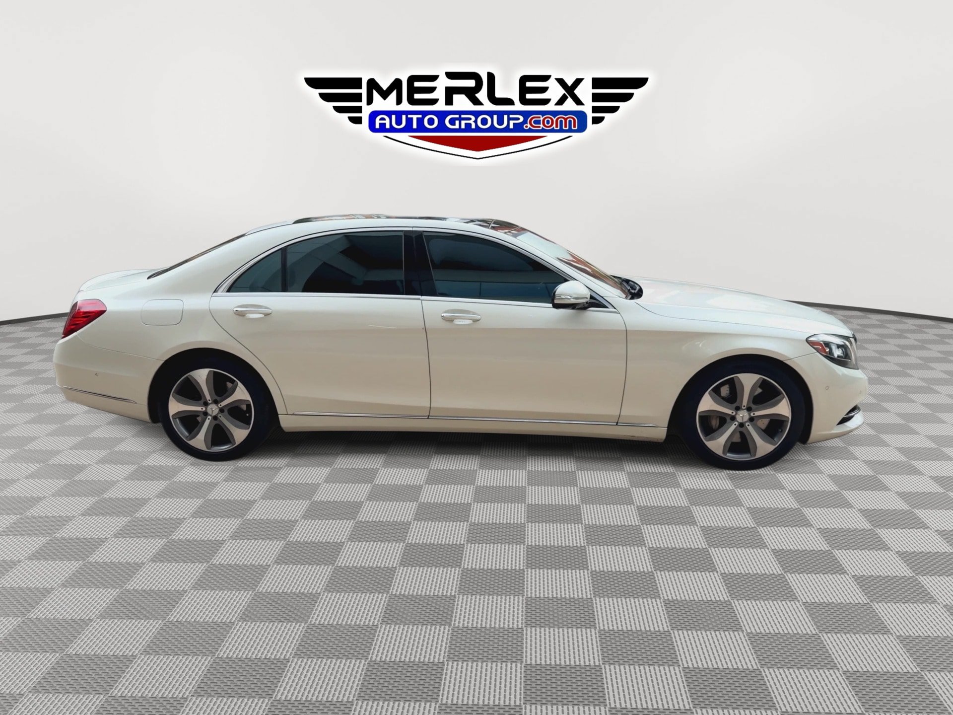 Used 2016 Mercedes-Benz S 550 4MATIC Sedan image 9