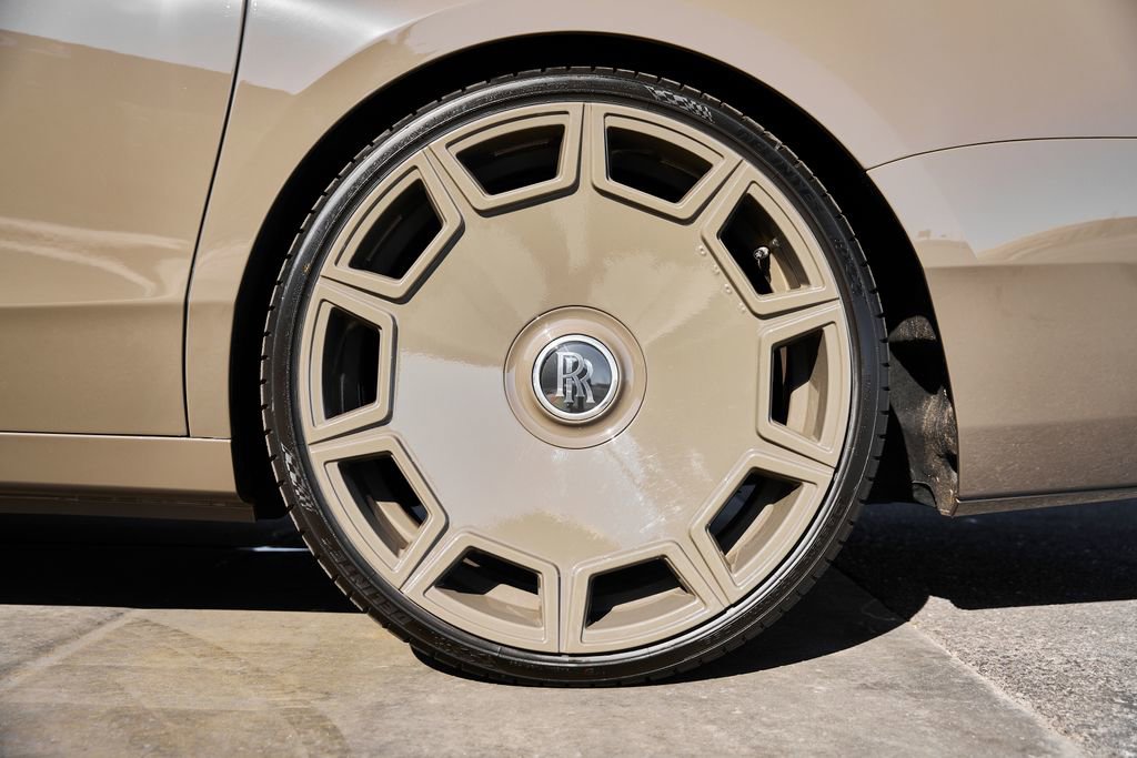 Used 2025 Rolls-Royce Ghost AWD/4WD image 20