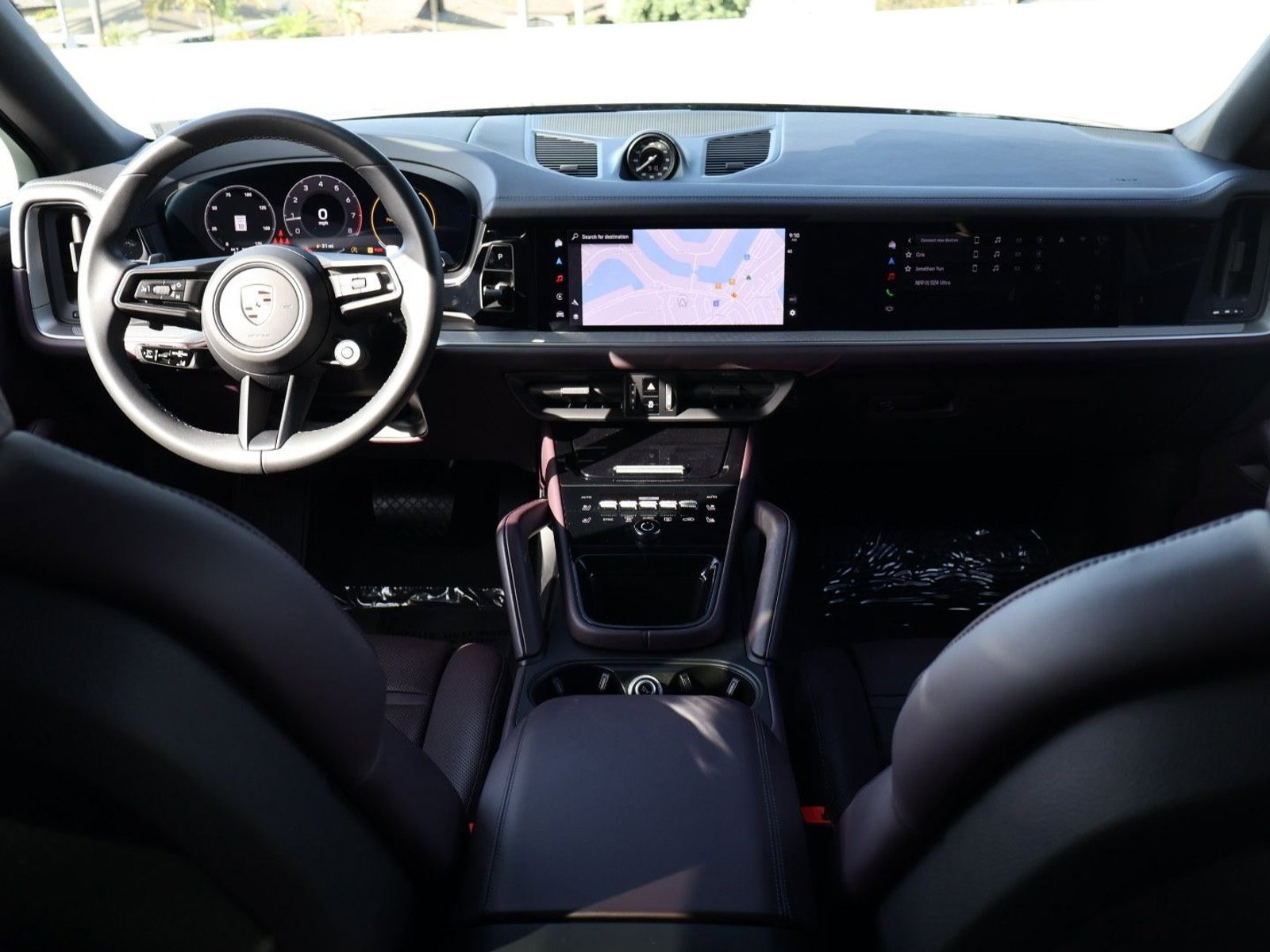 Certified 2025 Porsche Cayenne Coupe image 21