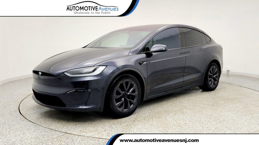 Used 2023 Tesla Model X image 1