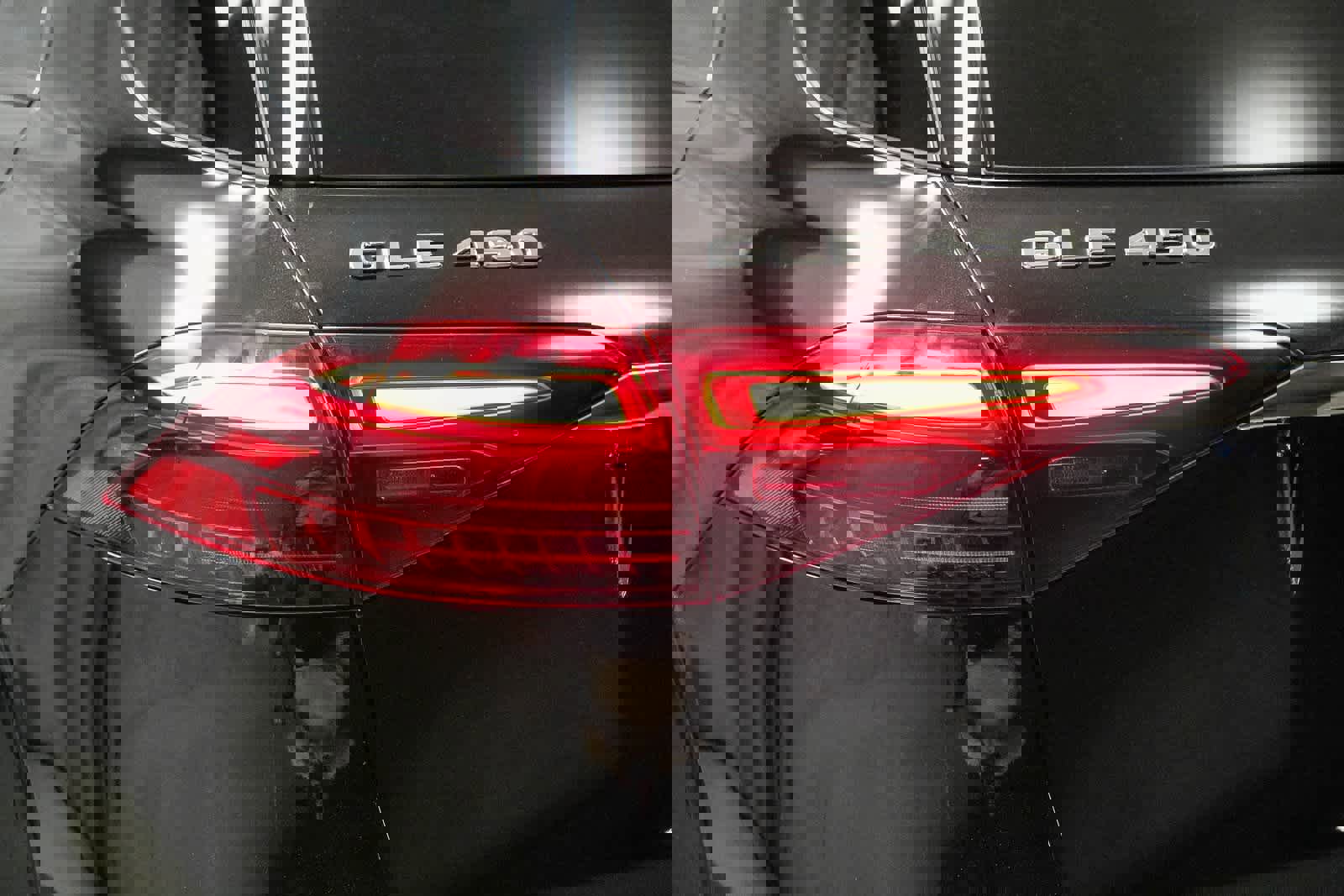 Used 2025 Mercedes-Benz GLE 450 4MATIC image 9