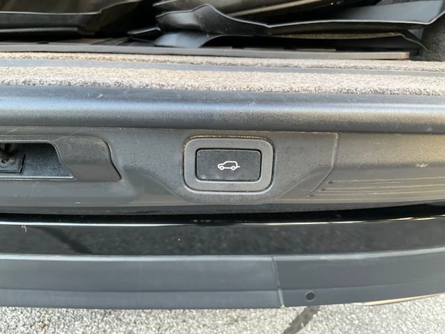 Used 2019 Land Rover Range Rover Supercharged AWD/4WD image 18