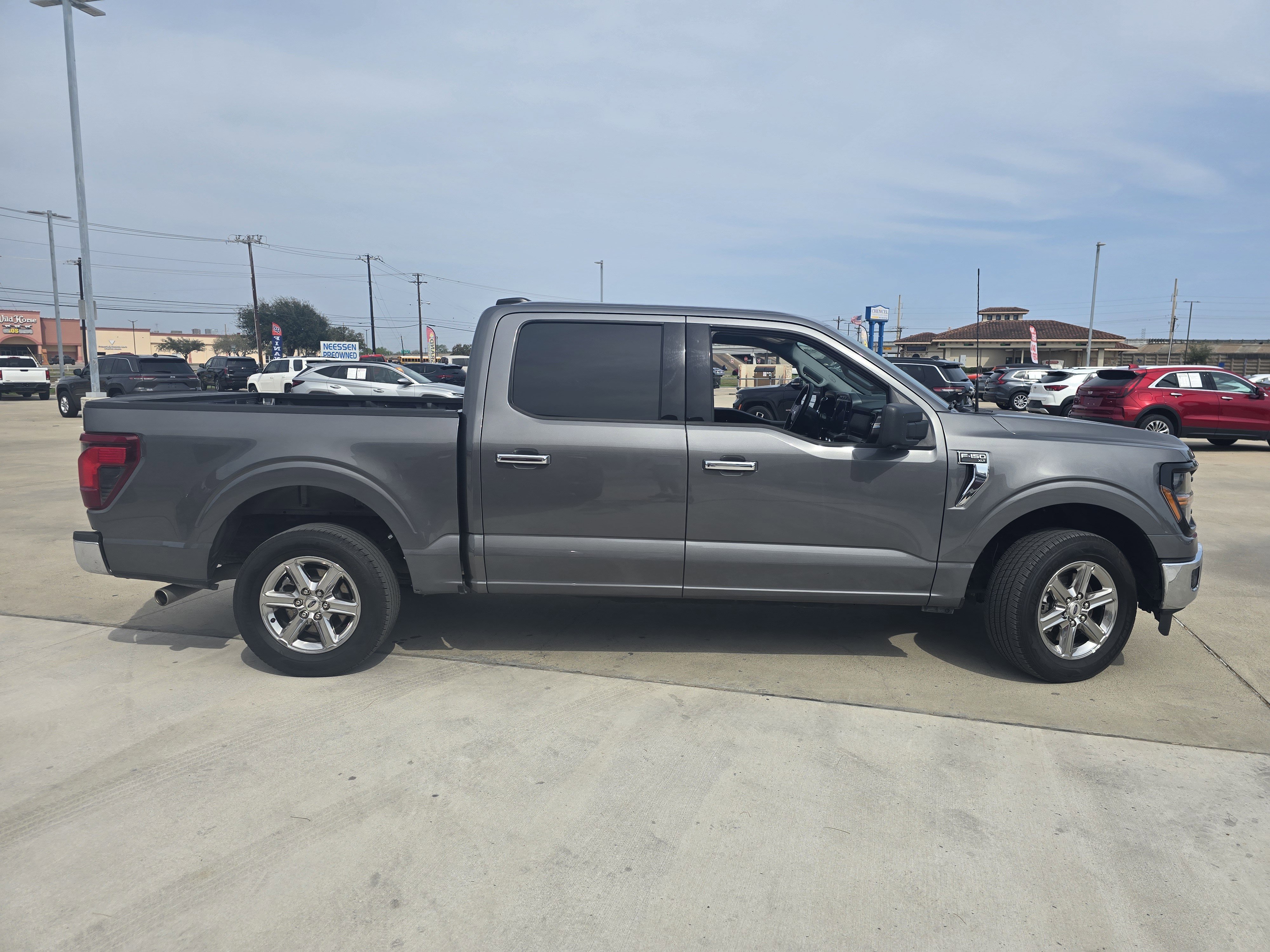 Used 2024 Ford F150 XLT w/ Mobile Office Package image 2
